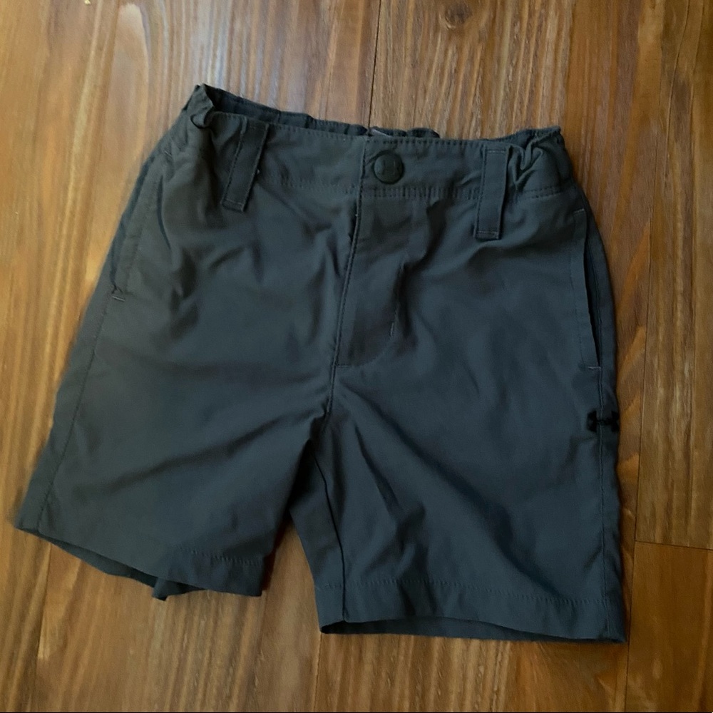 Under armour gray shorts